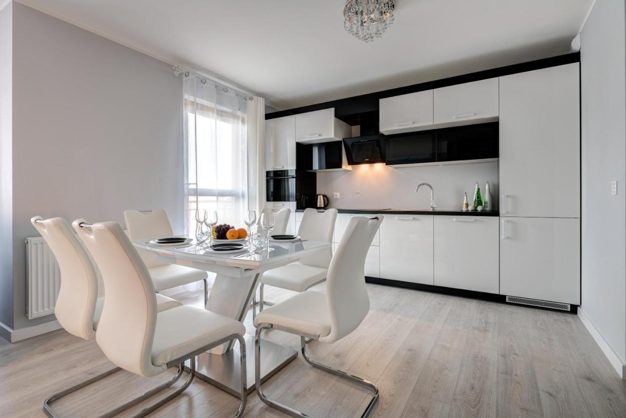 Live & Travel Apartments - Waterlane Island Гданьск Экстерьер фото