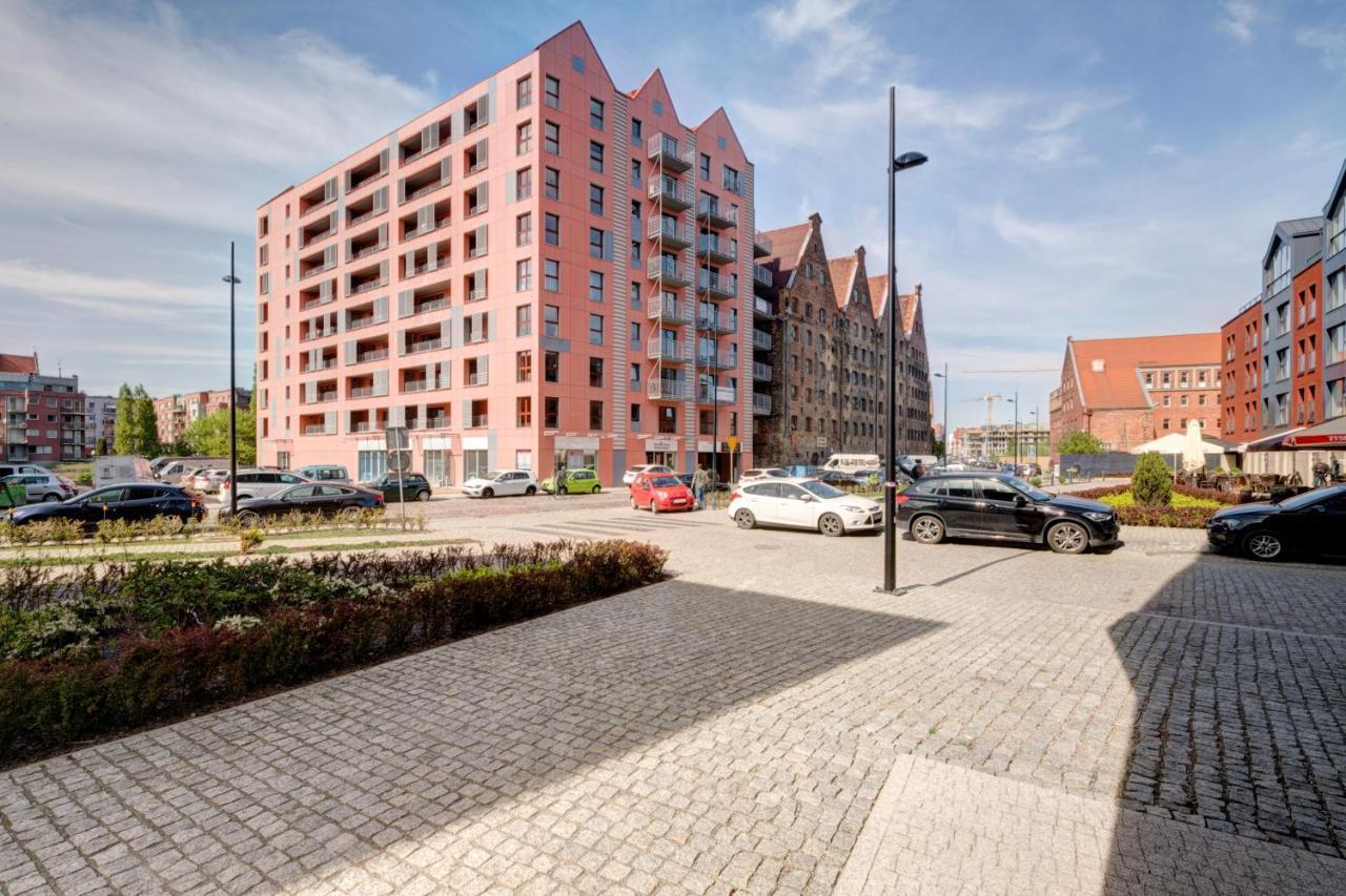 Live & Travel Apartments - Waterlane Island Гданьск Экстерьер фото